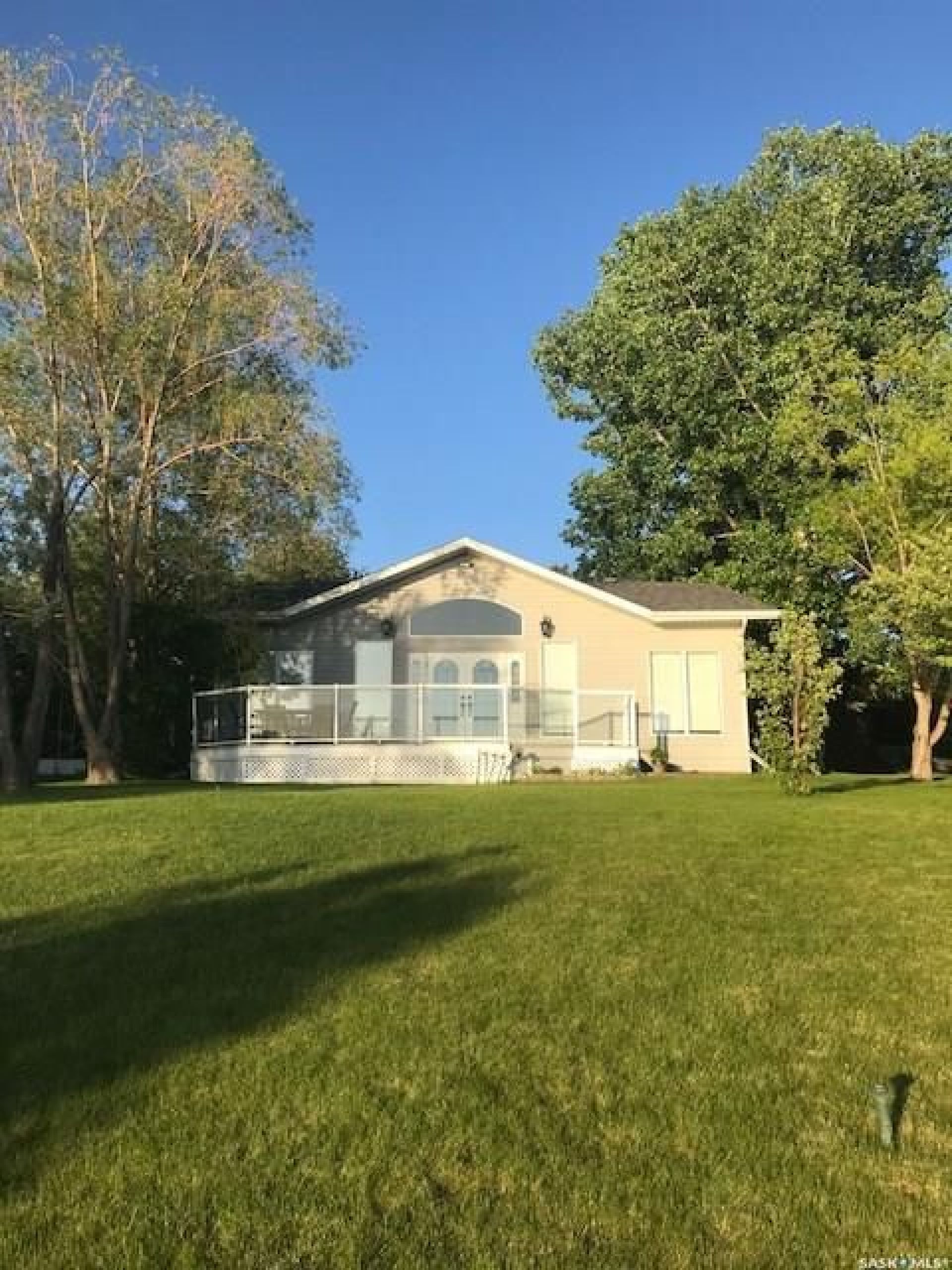 Lake Home / Cottage for sale at Katepwa Beach, Katepwa Lake, Saskatchewan